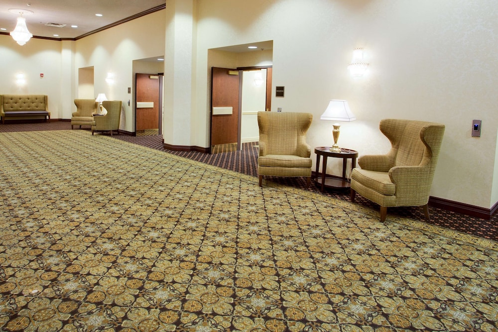 Pear Tree Inn St. Louis Convention Center 22/50