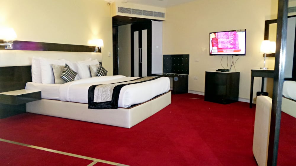 Hotel Ramhan Palace Mahipalpur 30/78