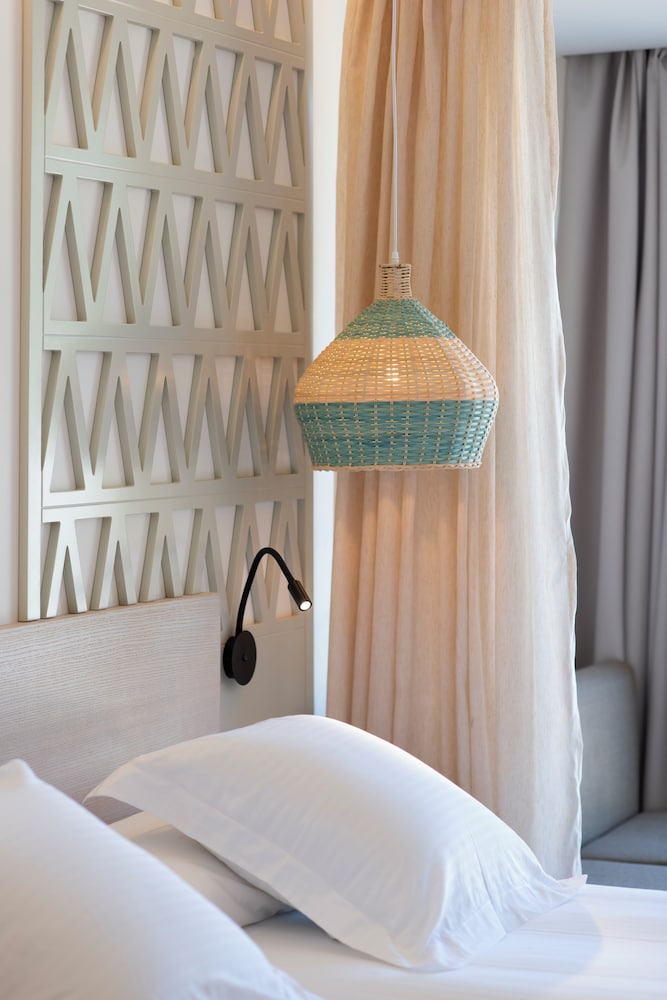 Valentin Grand Park Suite Hotel 46/80