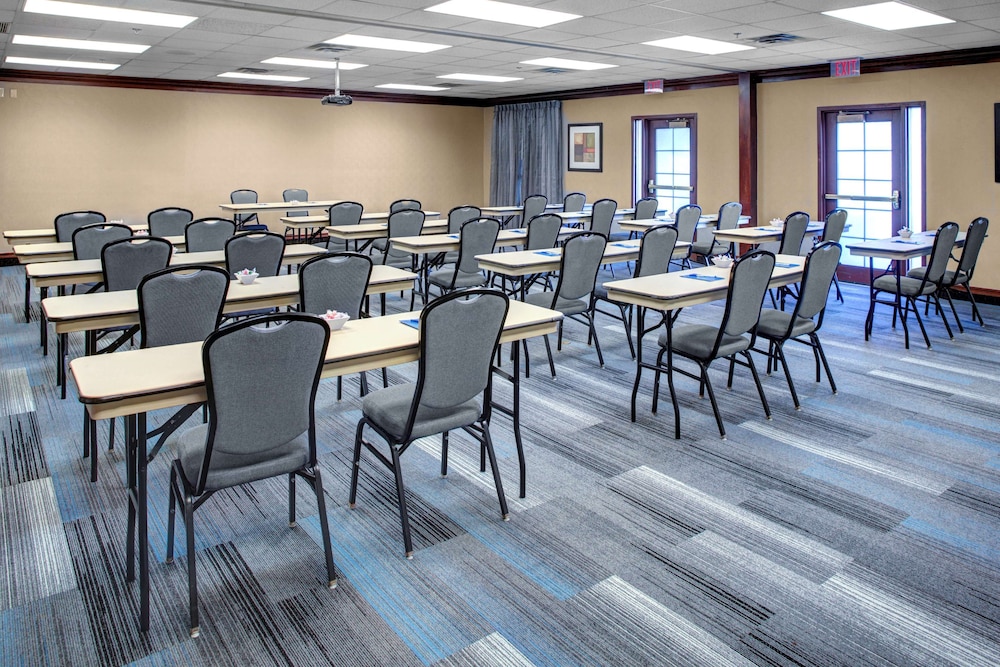 HYATT HOUSE MORRISTOWN 64/77