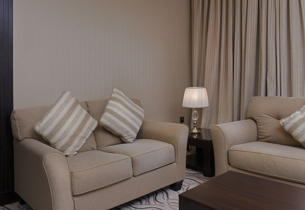 فندق نافيتي ورويك الخبر(Naviti Warwick Al Khobar Hotel) 23/39