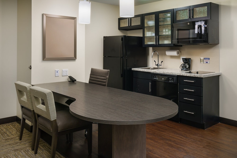Candlewood Suites Orlando Lake Buena Vista 44/47
