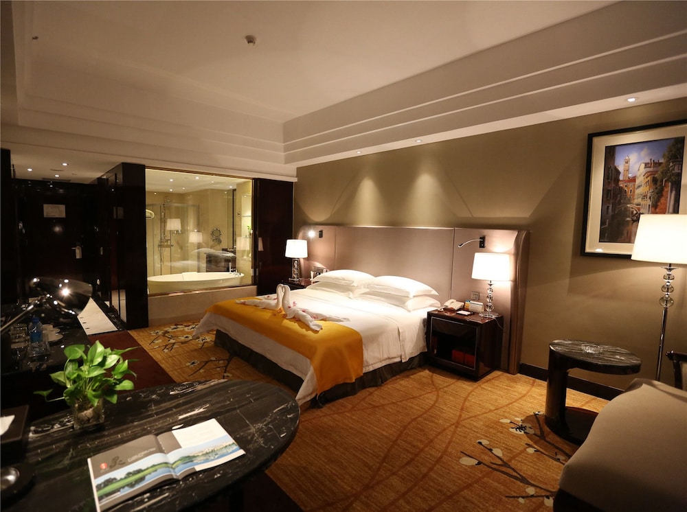 Country Garden Jade Bay Phoenix Hotel 35/56