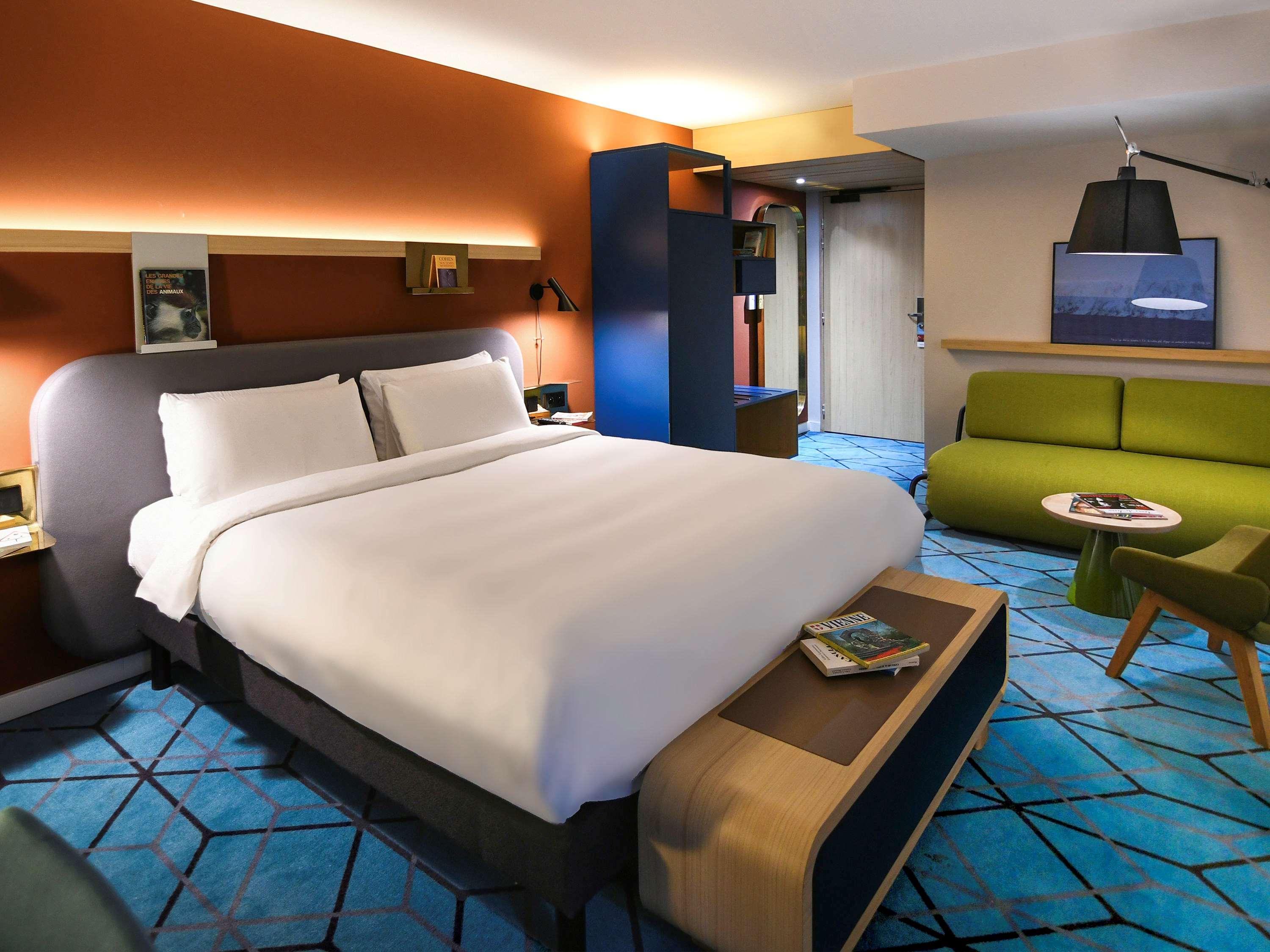 FAMILY SUITE, DOUBLE BED, SOFA
