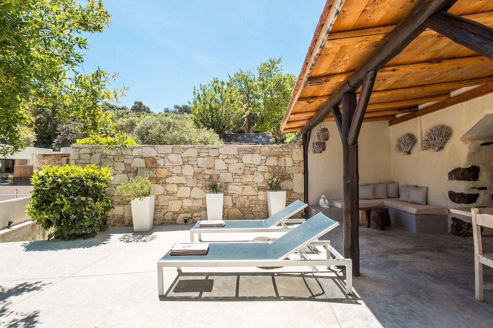 Monastery Estate Guesthouse 25/48