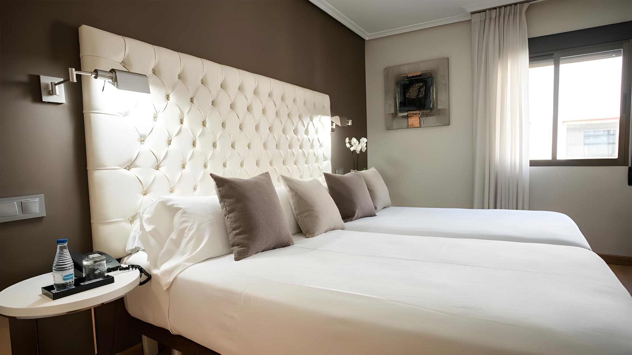 Room, Double Bed