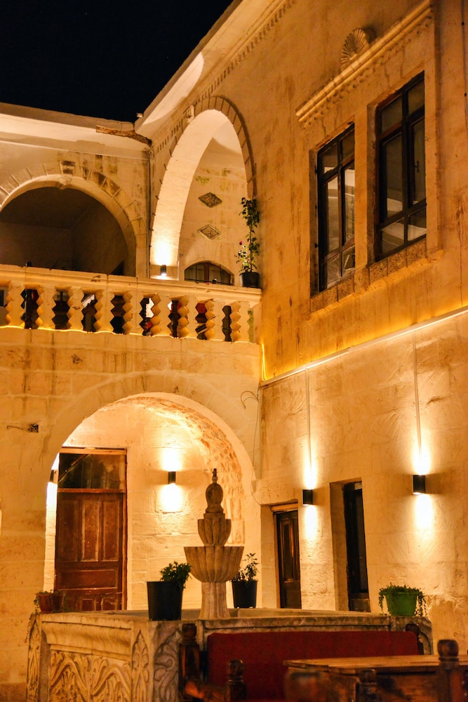 Karagul Otel 8/50
