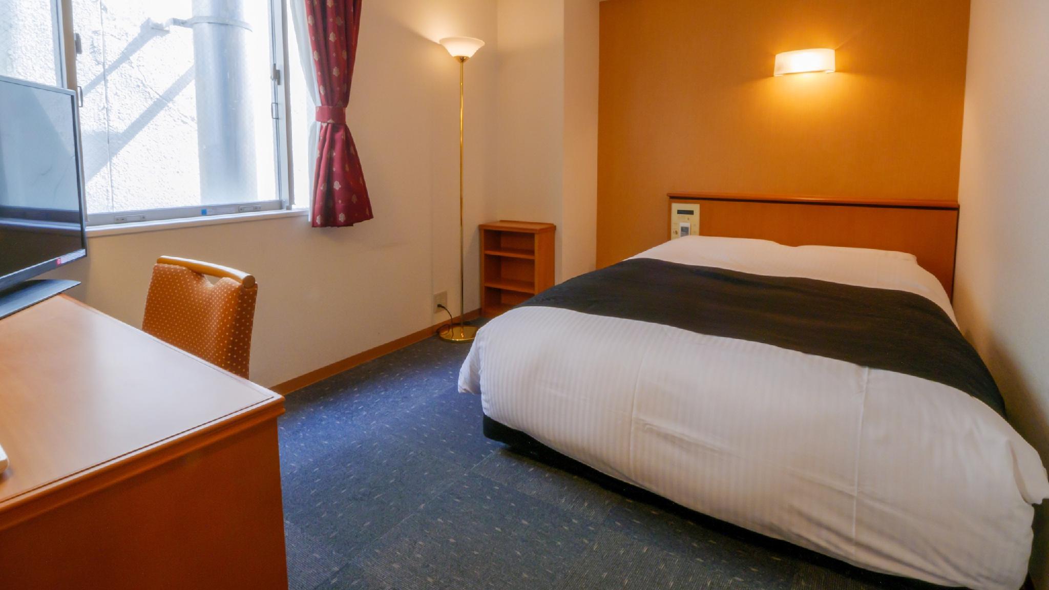 Standard, Double Bed, West Wing, Smoking