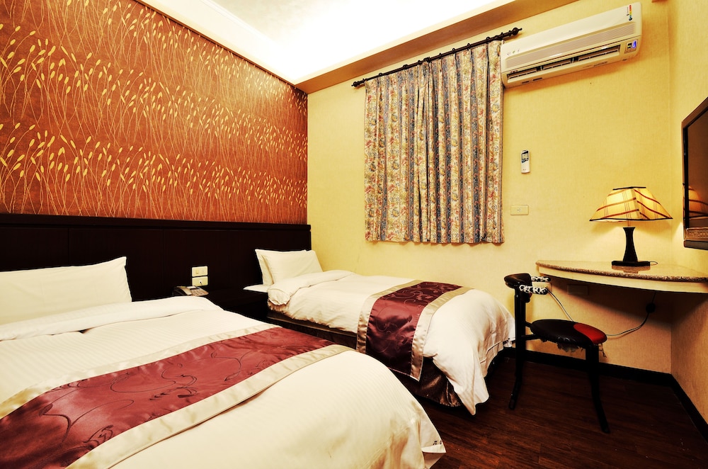 King Town Hotel 11/50