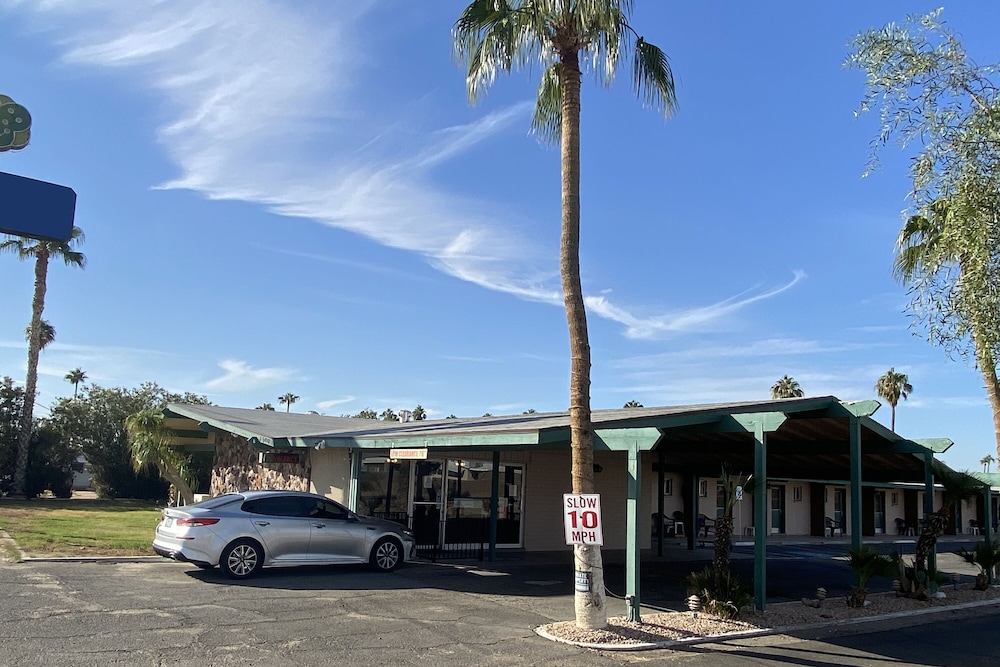Hotel Yuma AZ Desert Grove 3/47