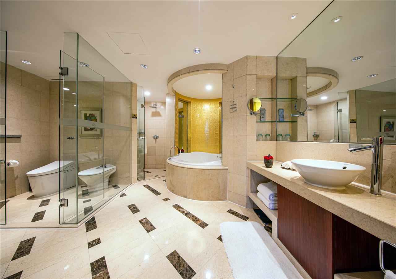 Beijing Kuntai Royal Hotel 20/21
