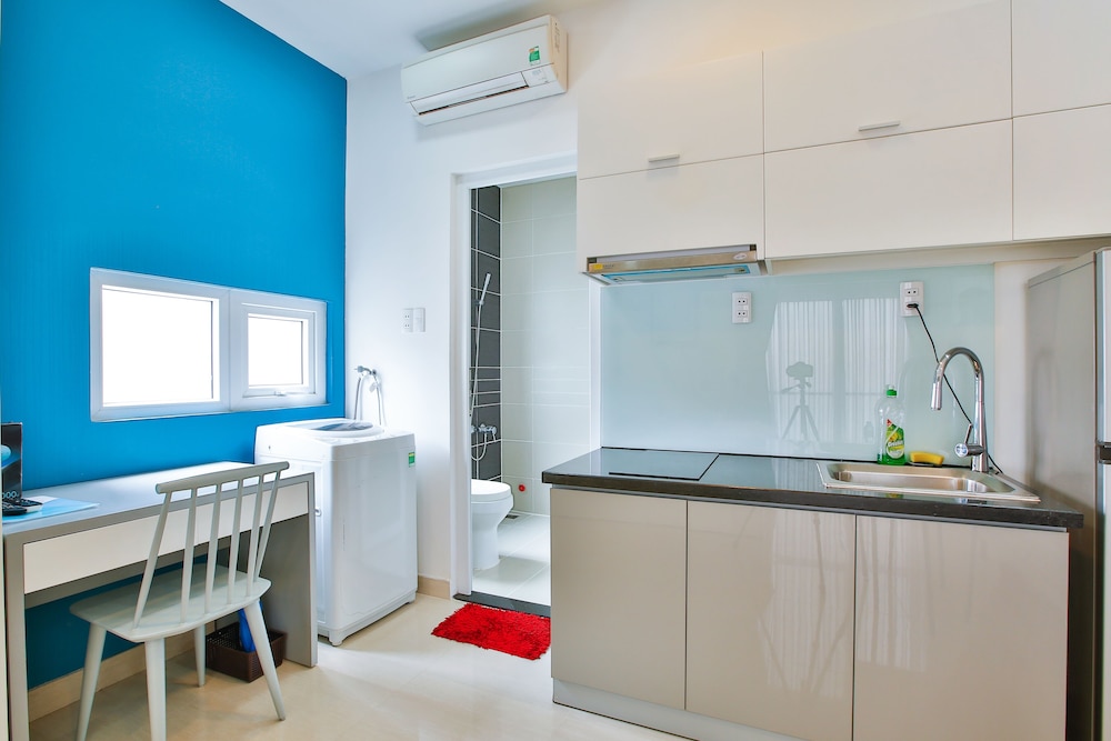 Sunflower Boutique Studio Apartment 19/44