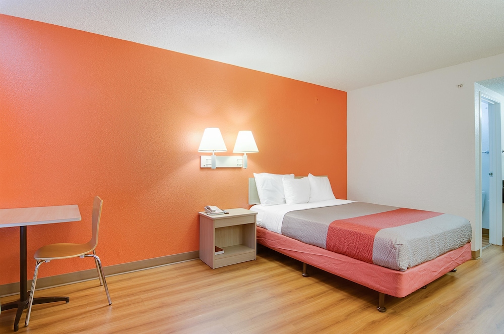 Motel6 Tacoma, WA - South 20/46