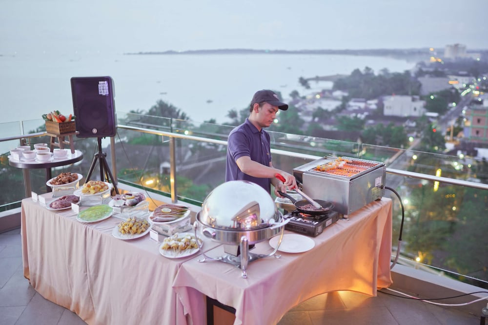 Golden Tulip Essential Belitung 47/59
