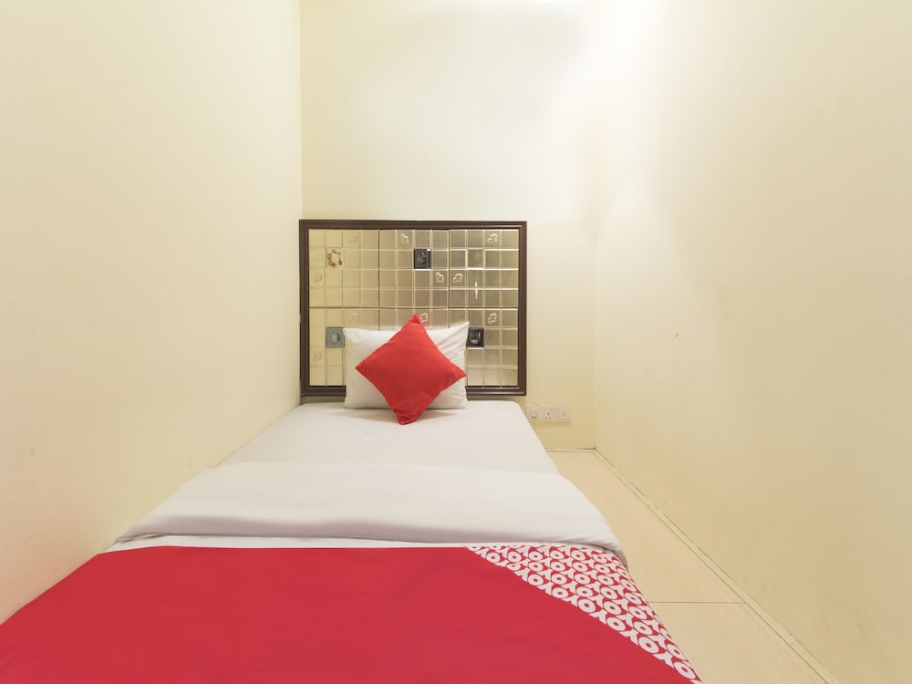 OYO 90894 Hotel Smc I-city 42/54