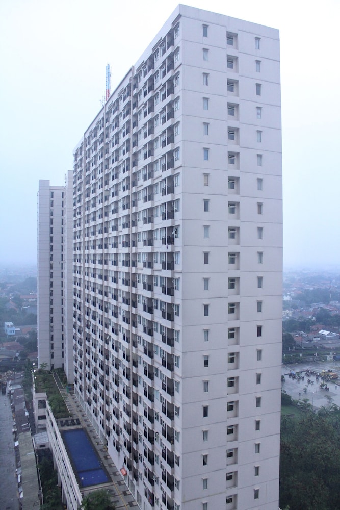 OYO 266 Margonda Residence 5 4/38
