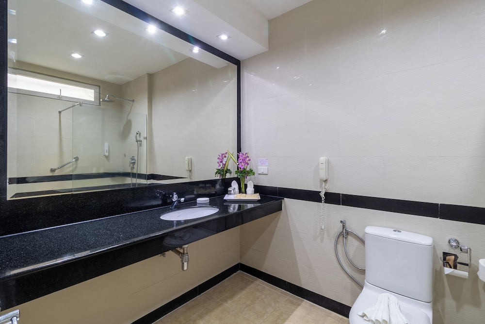 Thai Garden Resort 103/105