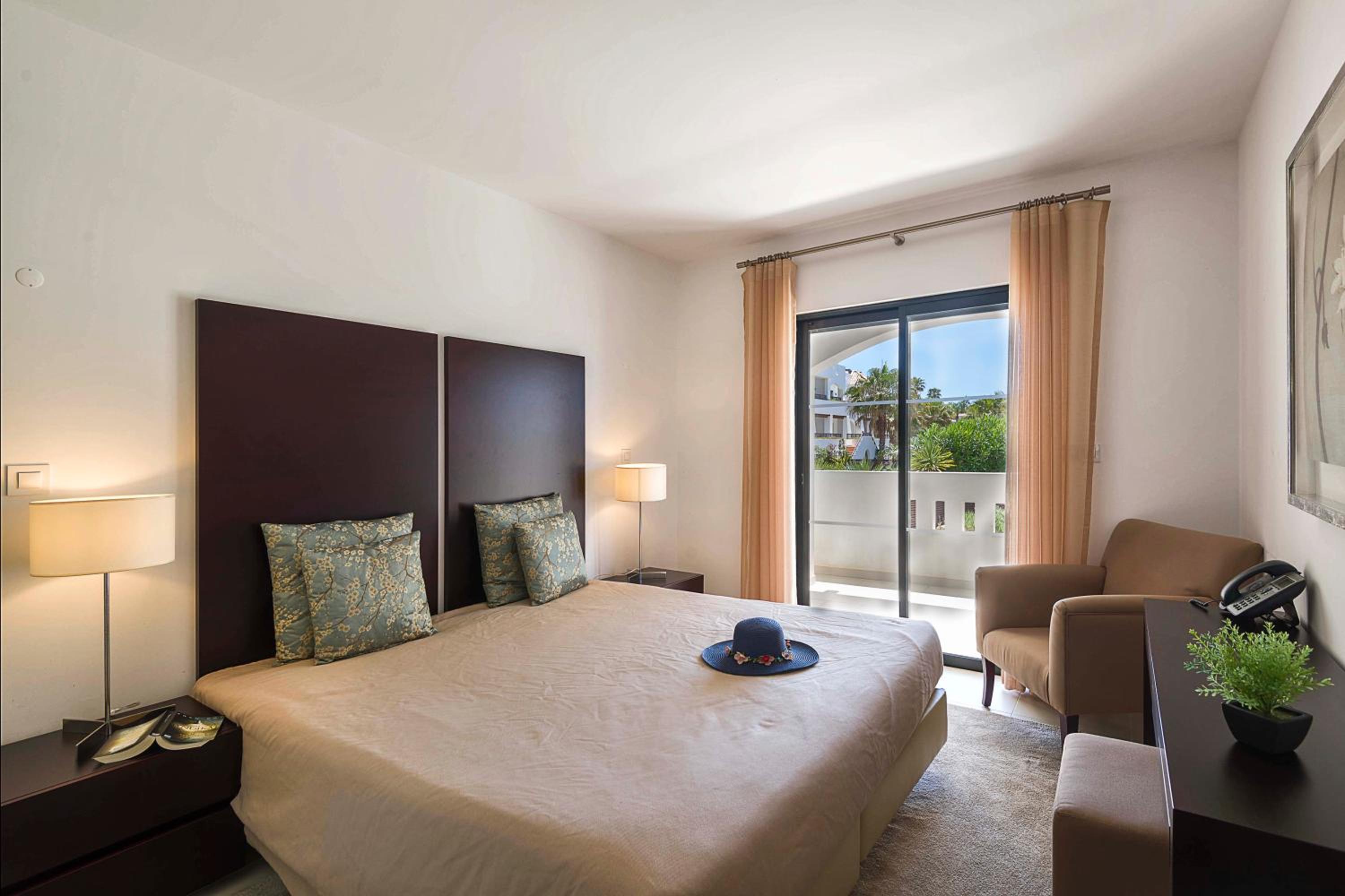 2 Bedrooms, Roof Top, Apartment, Terrace