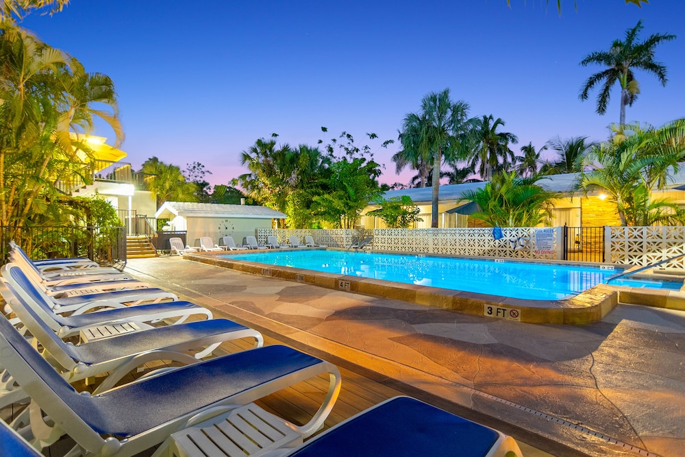 Fairways Inn Of Naples 47/55