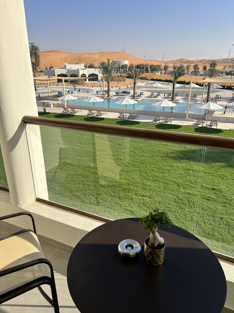 Western Hotel Liwa 43/50
