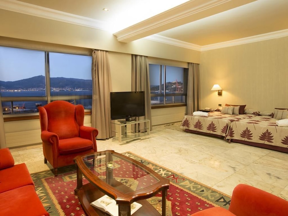 Hotel Bahia de Vigo 28/37