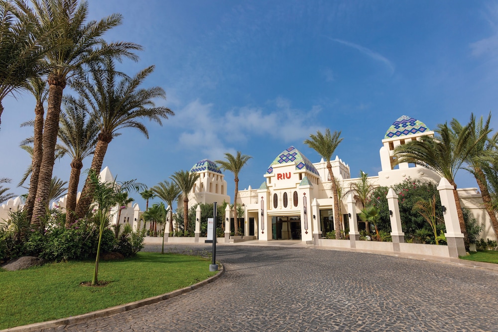 Hotel RIU Karamboa 40/50
