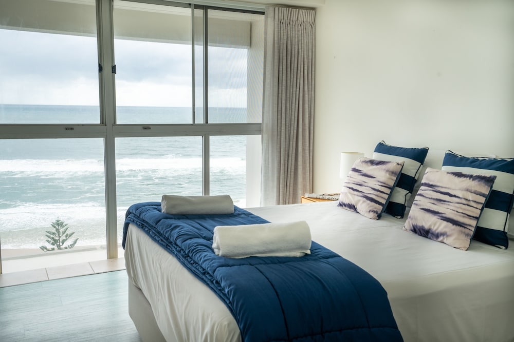 CASHELMARA BEACHFRONT APARTMENTS 14/28