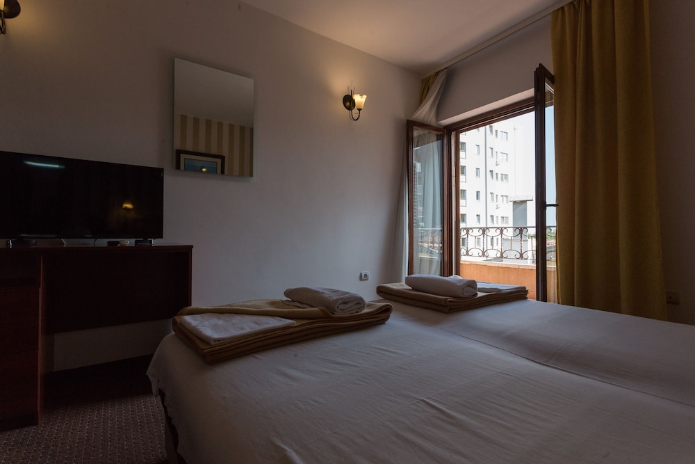 Villa Tropico 19/50