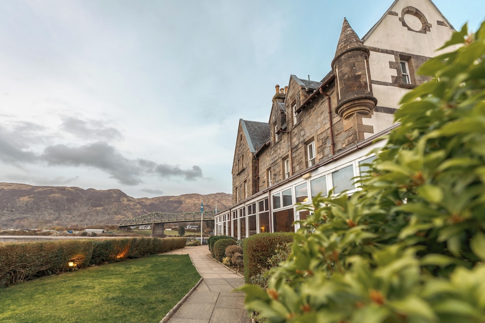Ballachulish Hotel 55/57