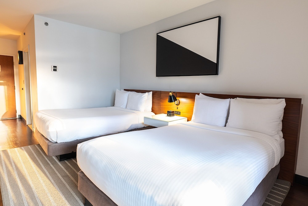 PREMIER, STUDIO, 2 DOUBLE BEDS, ACCESSIBLE