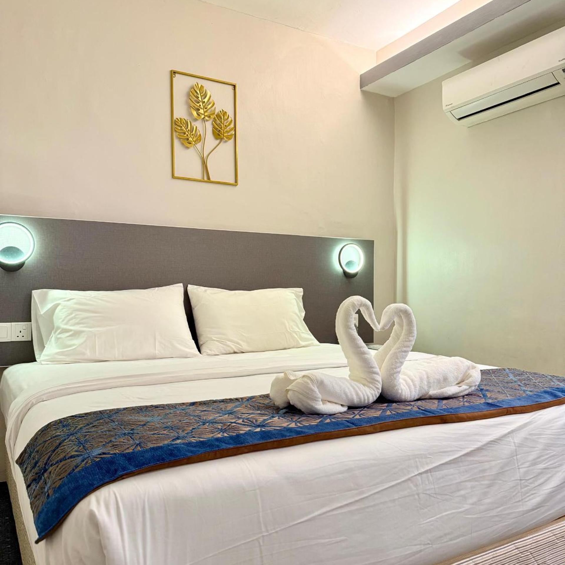 OYO 44043 First Garden Hotel 15/54