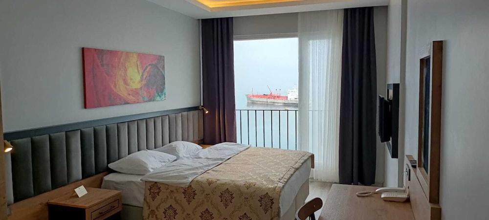 The Marine Hotel Trabzon 12/50