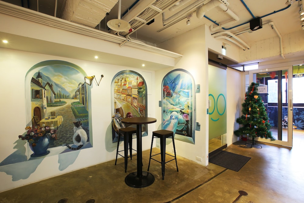 Loosha Hostel 54/69