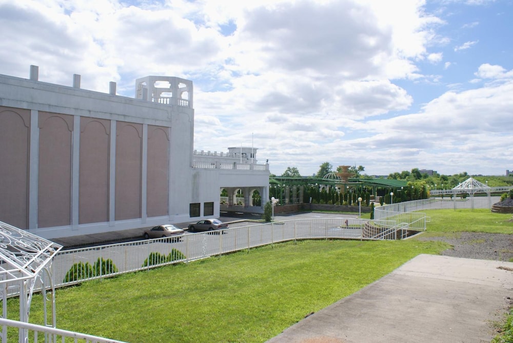 Raritan Hotel 5/34