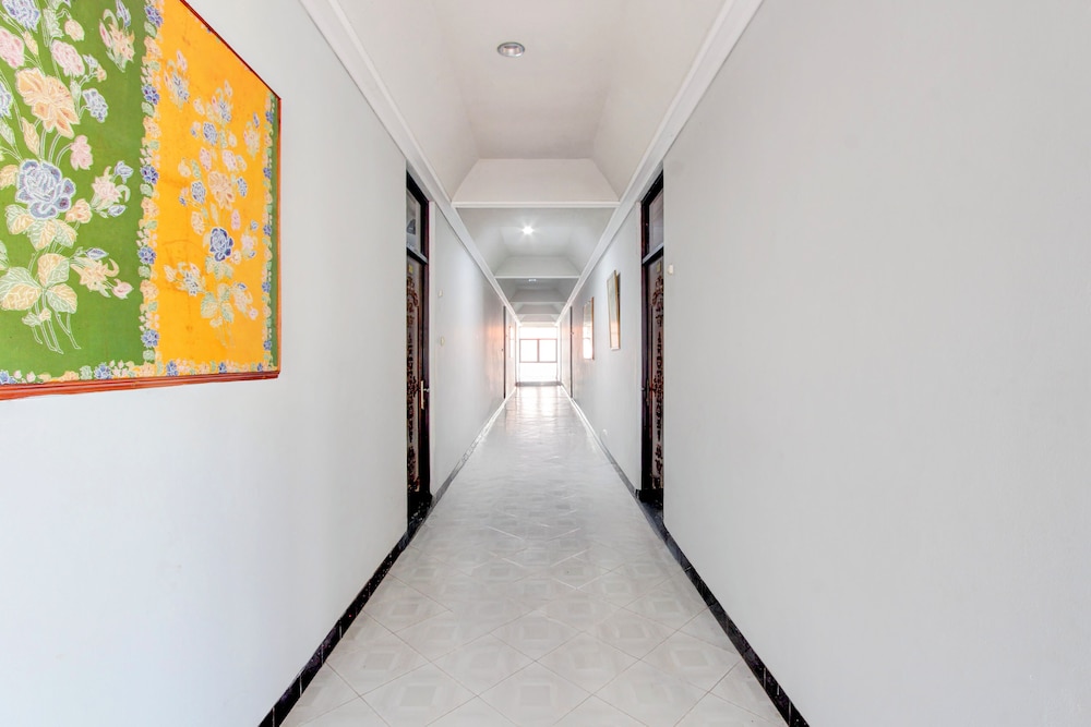 Oyo 3934 Hotel Istana Syariah Ex Istana Pekalongan 27/50
