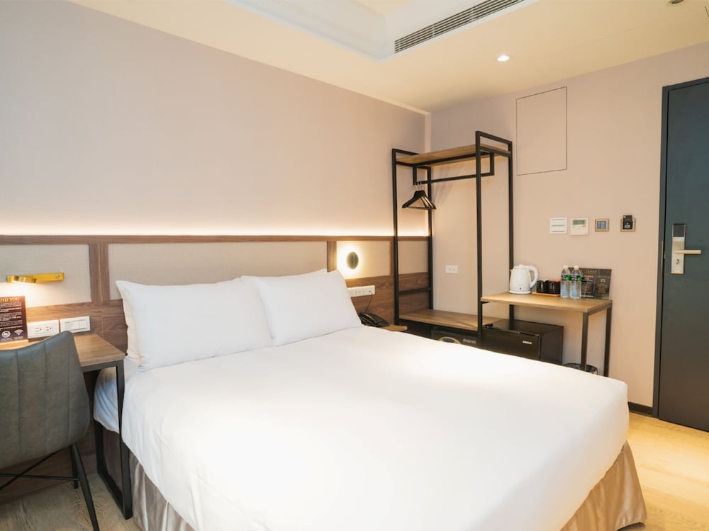 Royal Rose Hotel Zhongshan 20/44