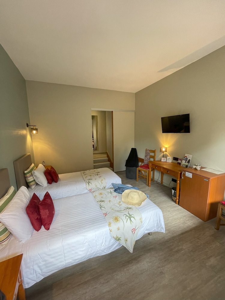 Hotel The Originals Nevers Clos Sainte Marie 5/48