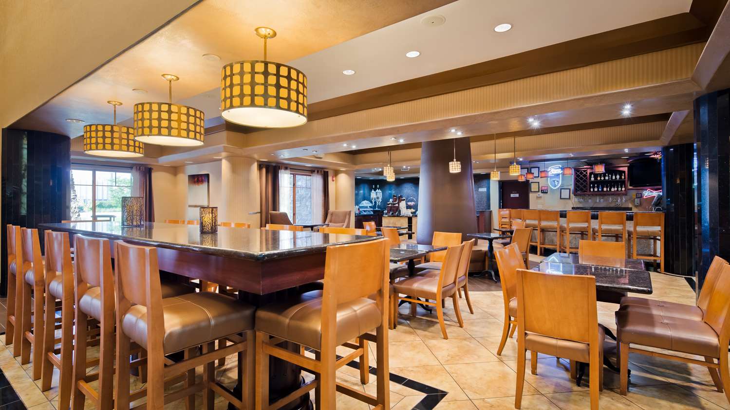 Best Western Plus KC Speedway Inn & Suites 19/31