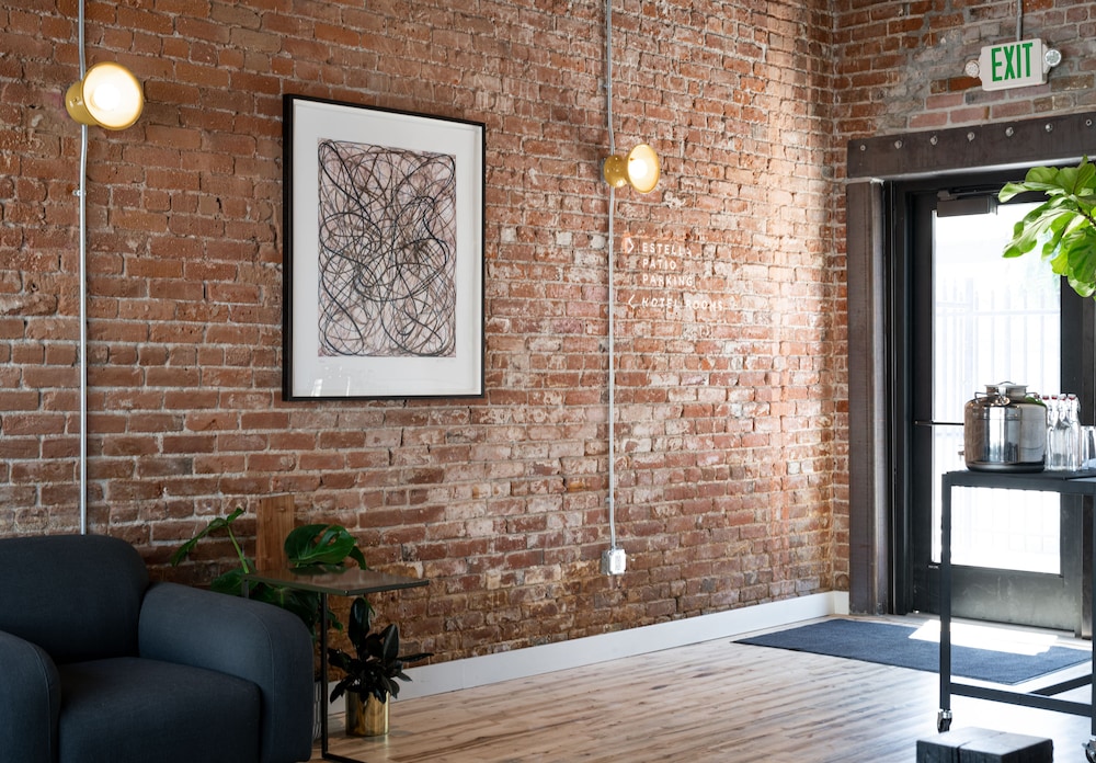 The Jesse Hotel and Bar 3/50