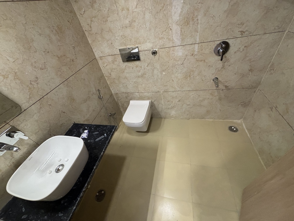 Hotel Maya International 43/50