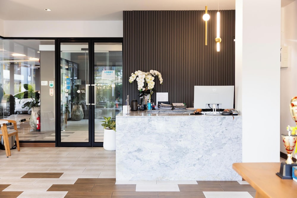 Amiri Place Hotel 7/50