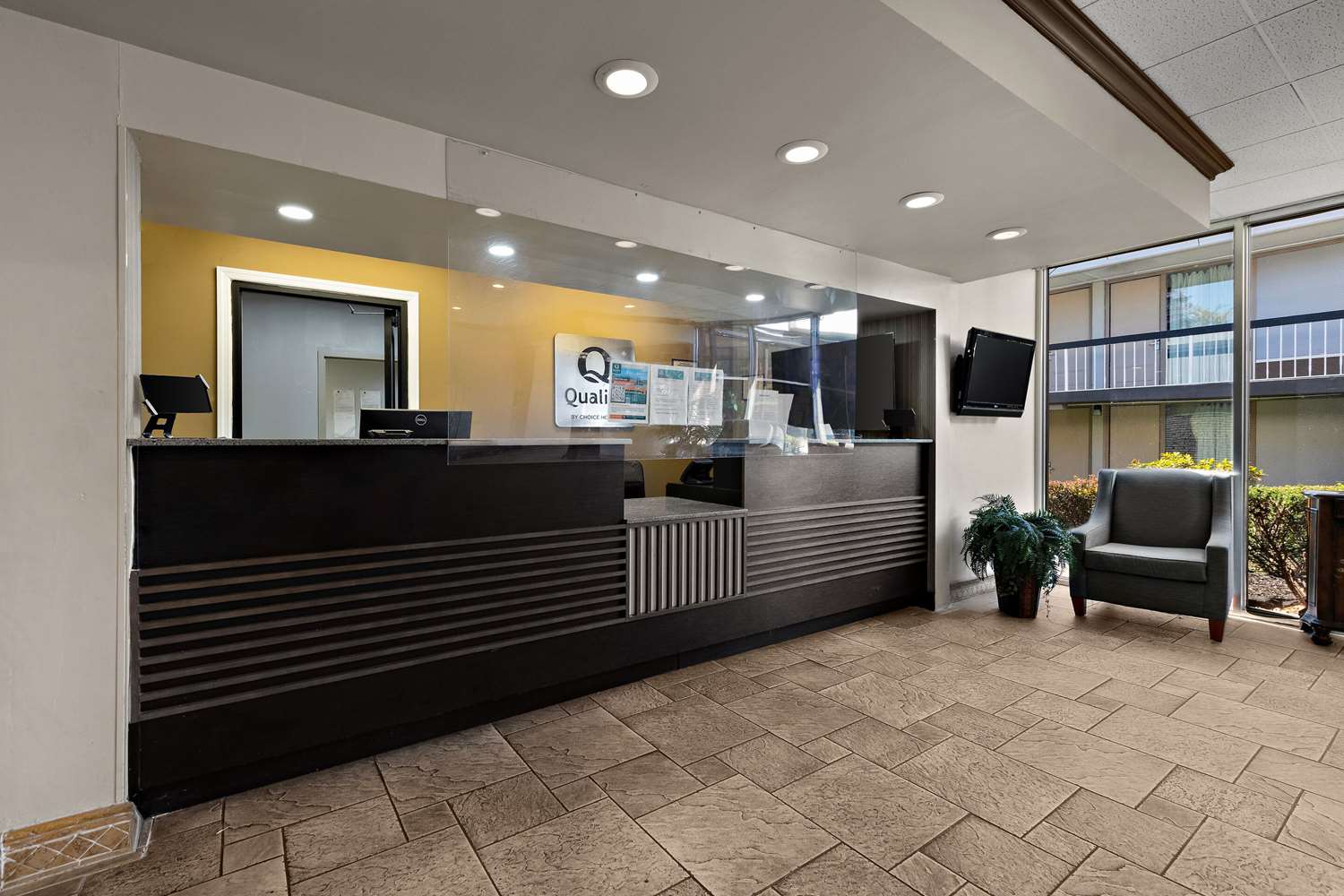 Quality Inn Wayne - Fairfield Area 2/36