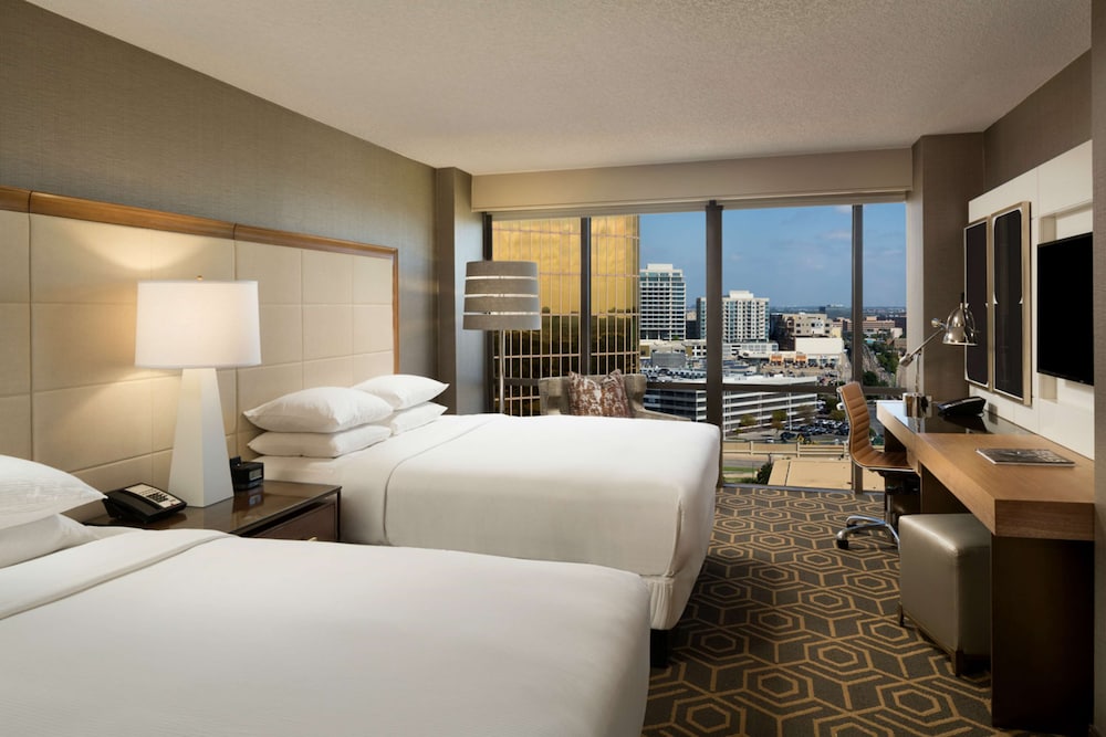 DoubleTree by Hilton Hotel Dallas - Campbell Centre 25/68