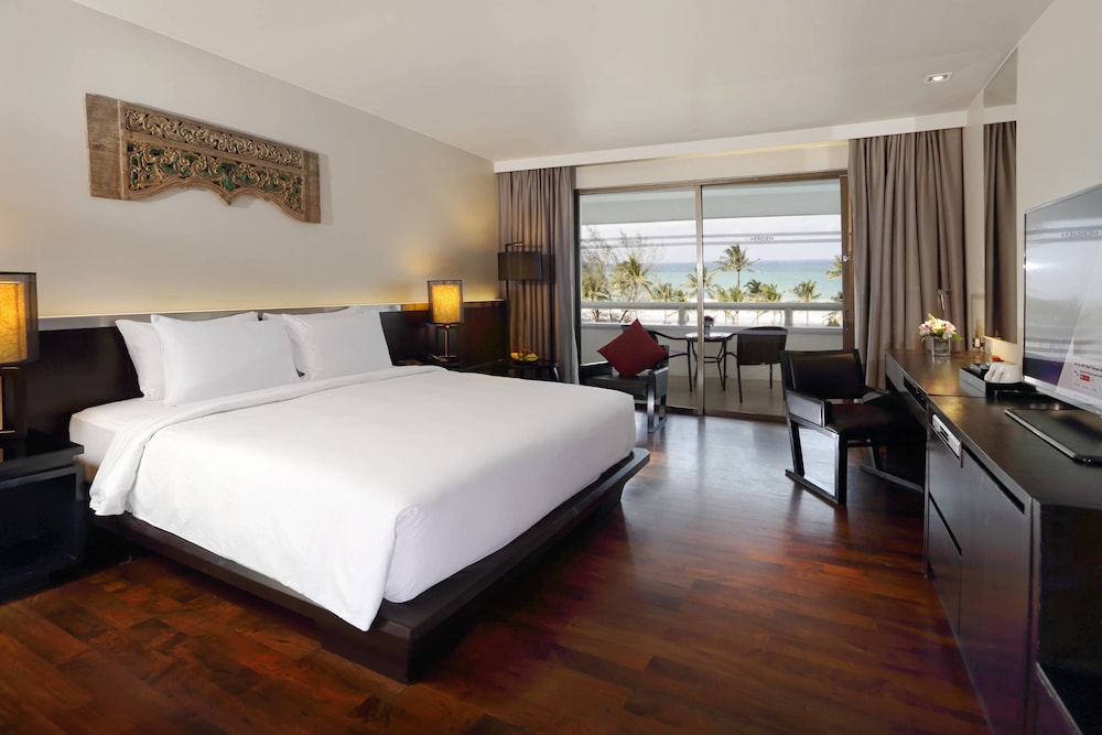 Le Meridien Phuket Beach Resort 20/73