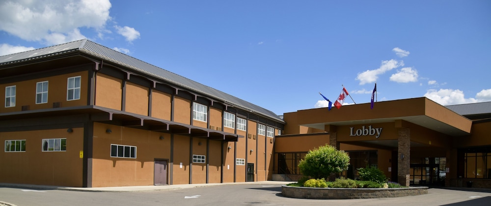 Coast Lethbridge Hotel and Conference Centre 2/50