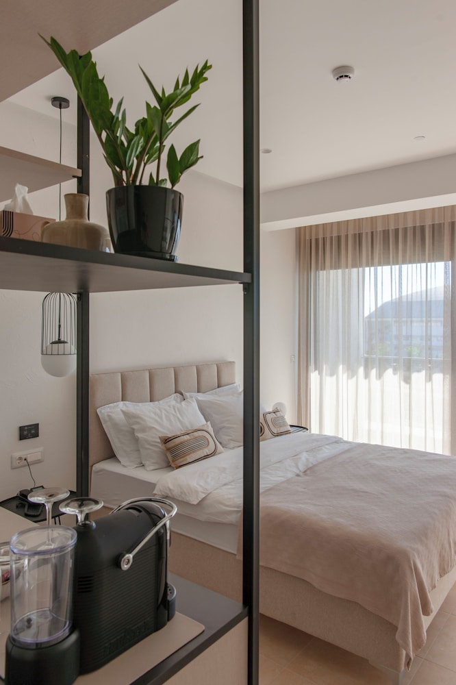 Soho Suites 37/54
