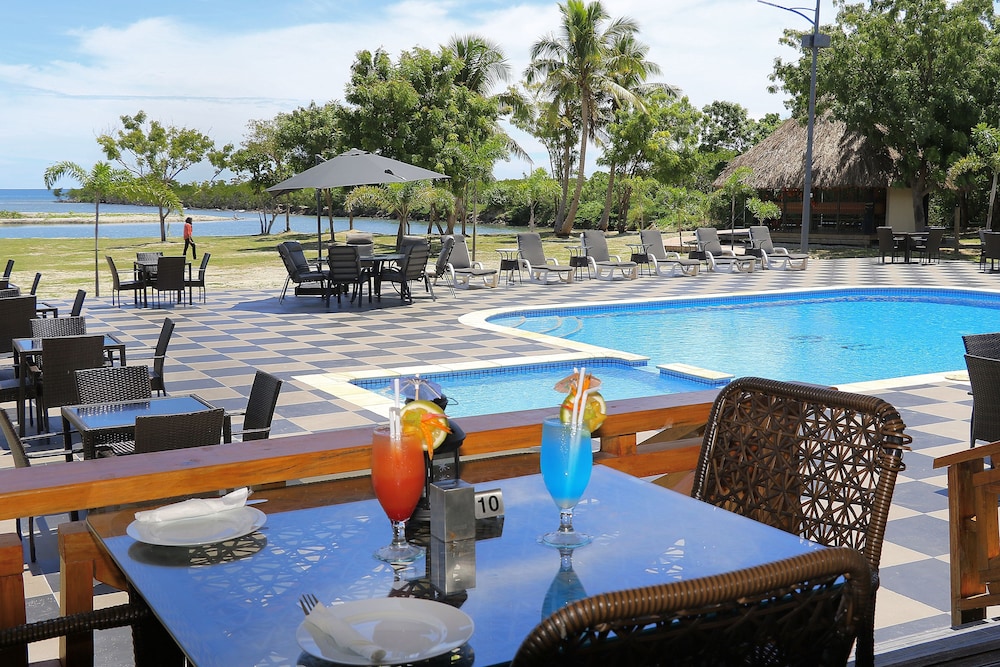 Nila Beach Resort Fiji 15/32