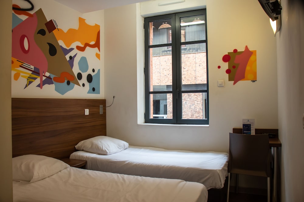 Hotel Le Pastel 6/48