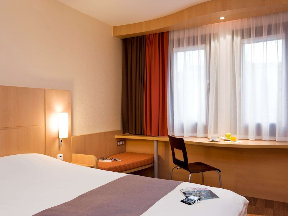 ibis Styles Budapest Heroes Square 15/65