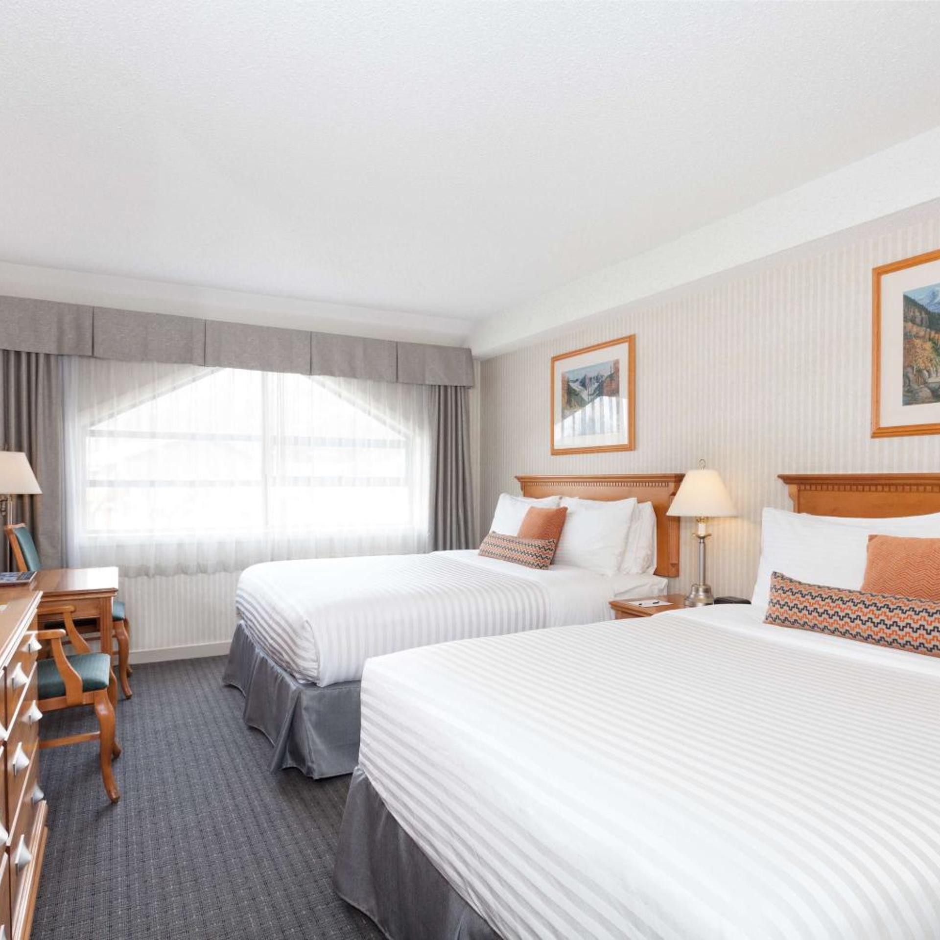 Coast, Standard, 2 Queen Beds, No Air Condition